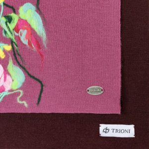 Photo Trioni Wool Scarf with pink flowers