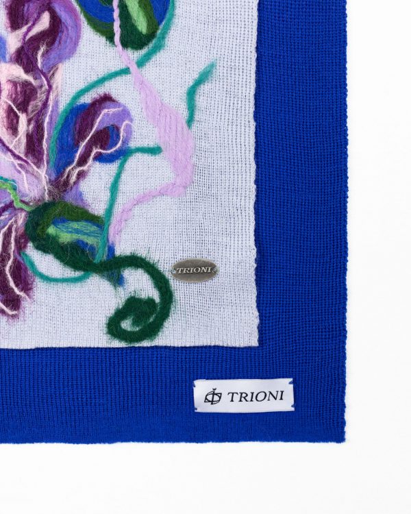 Wool Scarf with purple flowers