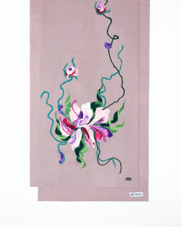 Wool Scarf with red flower