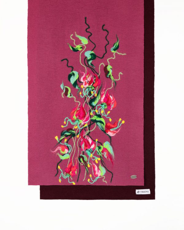 Wool Scarf with pink flowers