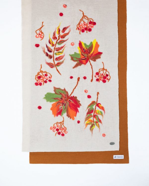 Wool Scarf with maple leaves