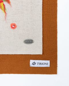 Photo Trioni Wool Scarf with maple leaves