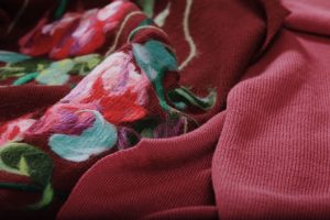 Photo Trioni Wool Scarf with big red flower