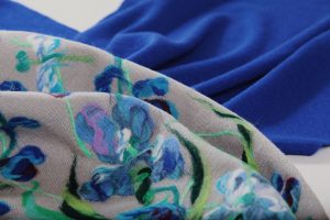 Photo Trioni Wool Scarf with blue irises