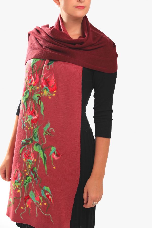 Wool Scarf with pink flowers