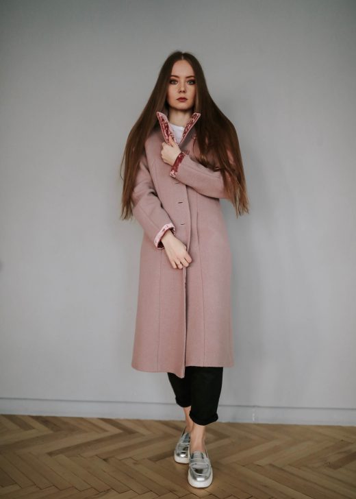 Wool coat in rose