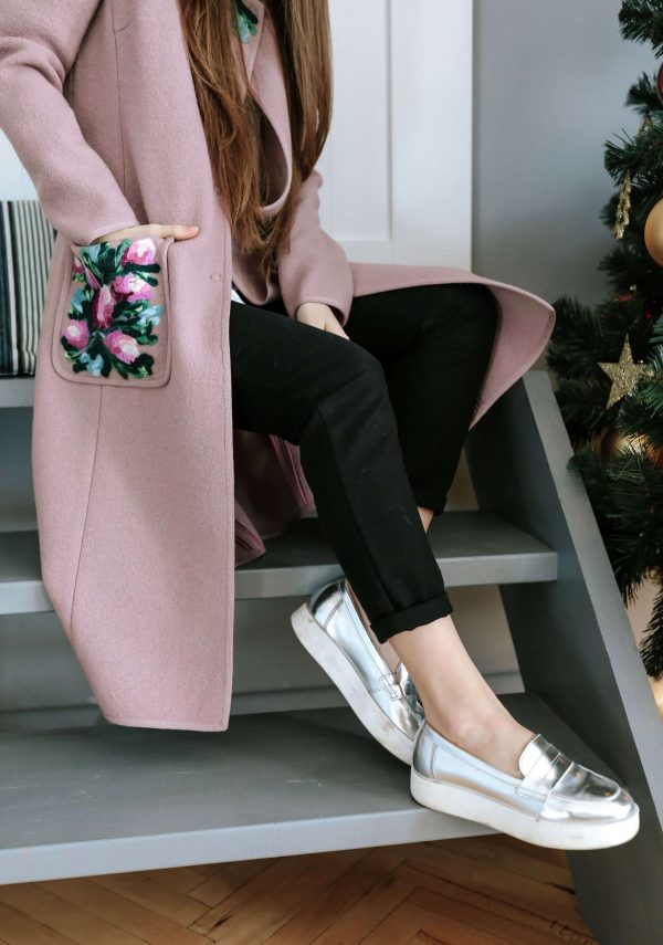 Wool coat with pockets