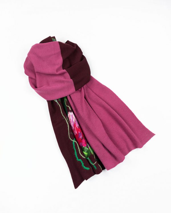 Wool Scarf with big red flower